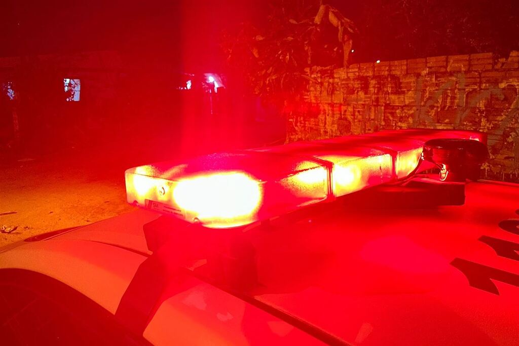 título imagem Homem é morto a tiros no 52º homicídio do ano em Santa Maria