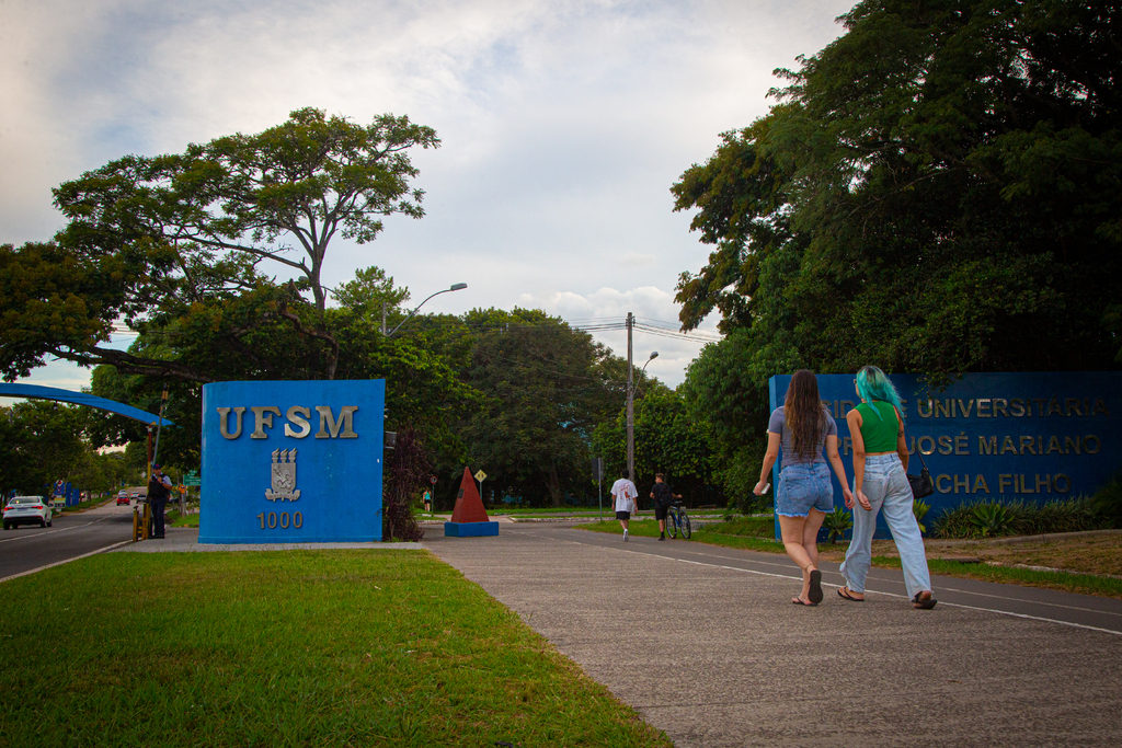título imagem UFSM encerra inscrições no Vestibular e PSS com 18 mil pré-inscritos; veja os cursos mais procurados pelos estudantes