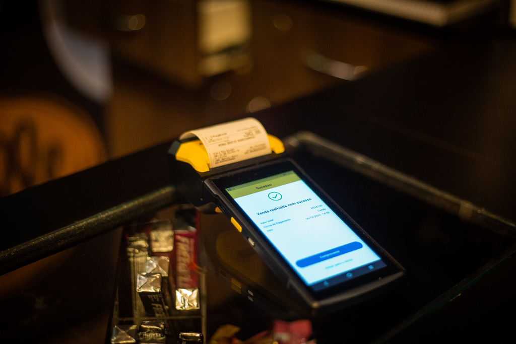 Sócia perde cartão de empresa e é vítima de furto de diversas compras em menos de 30 minutos