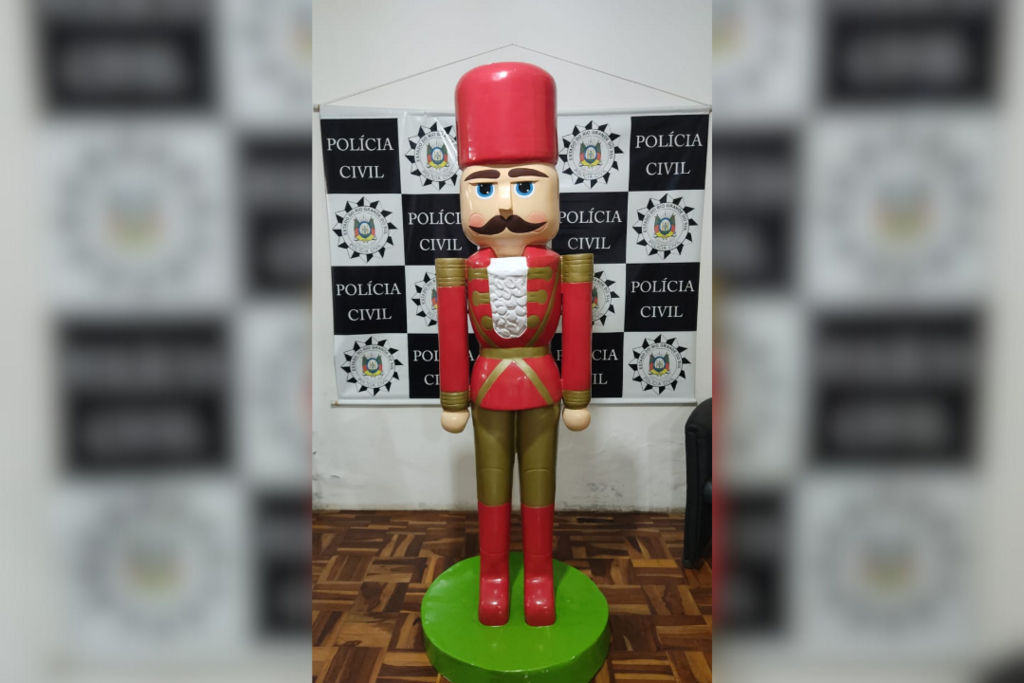 título imagem Soldadinho de chumbo é recuperado em Santa Maria após denúncia anônima