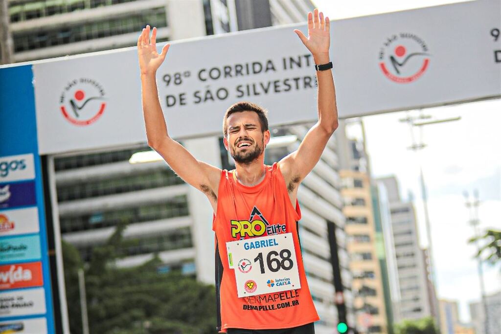 “É mais do que uma prova, é a virada de chave na minha trajetória dentro da corrida”, afirma Gabriel Pozzo após São Silvestre