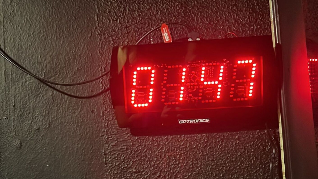 Qual a situação das casas noturnas de Santa Maria após regra de contagem eletrônica de público começar a valer