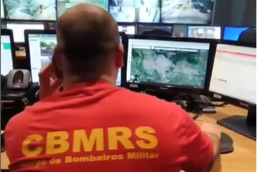 Casal se perde em trilha na mata e é resgatado de forma surpreendente pelo Corpo de Bombeiros