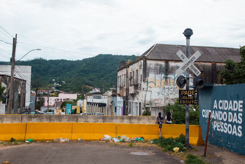 título imagem Bloqueio na Rua Sete de Setembro completa cinco anos sem perspectiva de reabertura