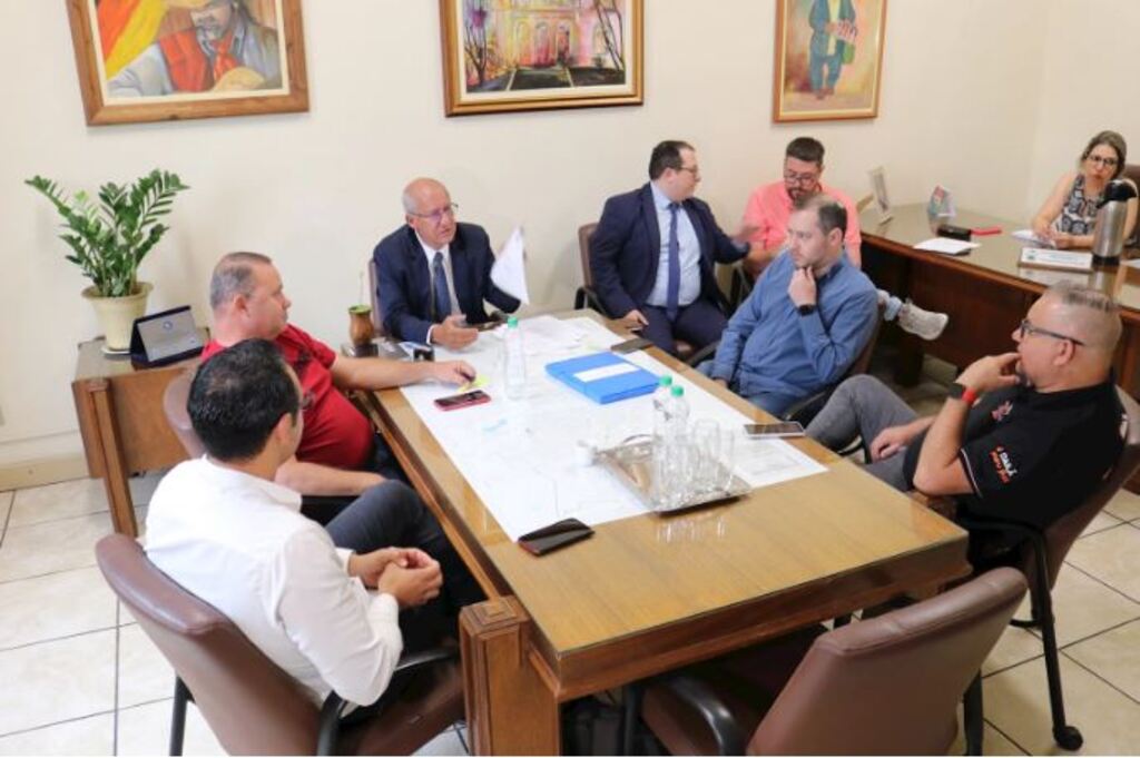 Foto: Luã Santos (Câmara de Vereadores) - Os membros da Mesa Diretora tomaram a decisão na reunião da manhã desta quarta-feira