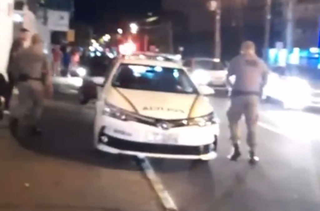 Mulher grávida é baleada enquanto negociava motocicleta em Santa Maria