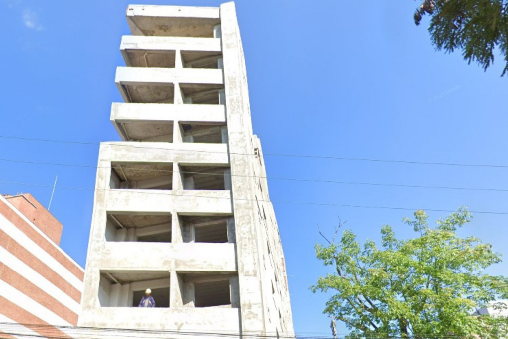 Imagem: Reprodução (Google Street View) - Conforme informações preliminares, estima-se que mais de 1,1 mil pessoas teriam sido lesadas pela Conceitual Construtora