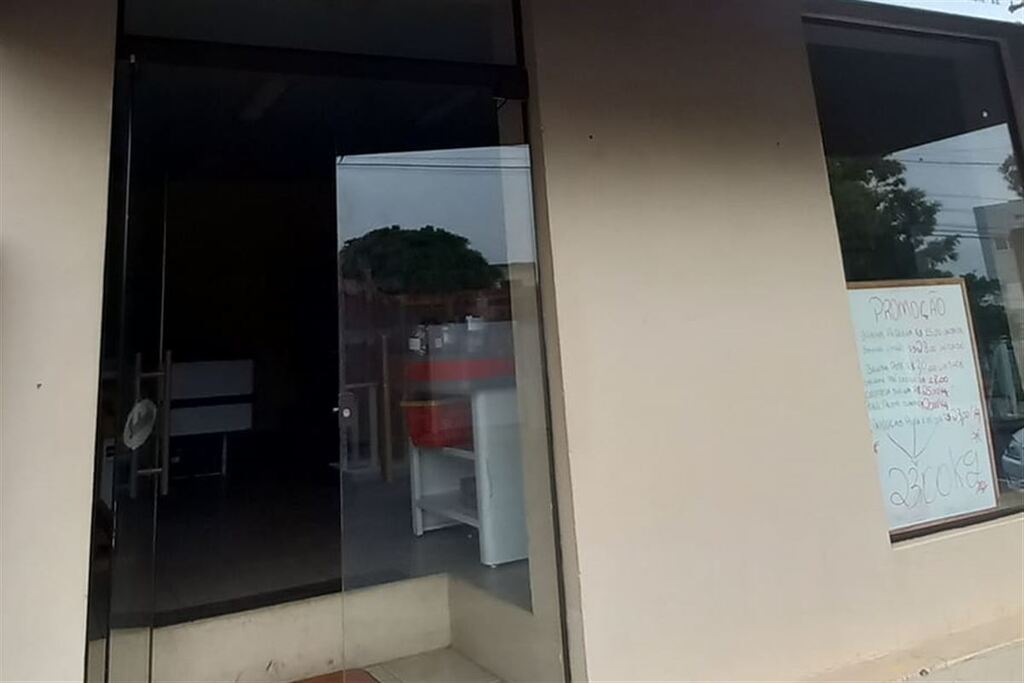 título imagem Estabelecimento comercial de São Pedro do Sul é alvo de arrombamento durante a madrugada