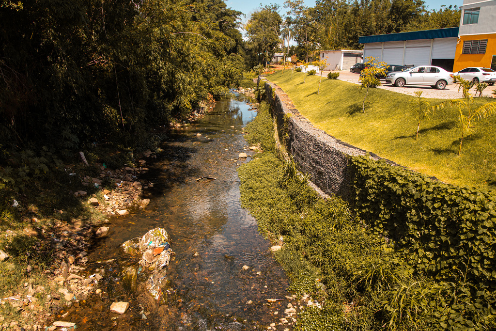 título imagem Por conta própria, empresário investe quase R$ 1 milhão e conclui obra de melhorias em trecho do Arroio Cadena