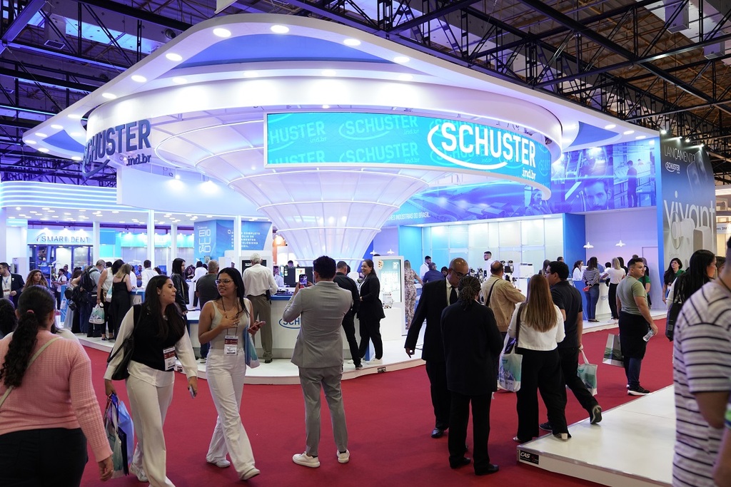 Indústria de Santa Maria é destaque em maior evento de odontologia da América Latina