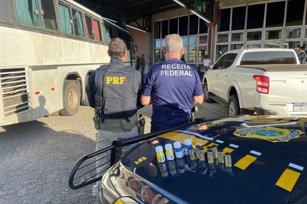 título imagem Homem é preso em Santa Maria transportando anabolizantes em ônibus