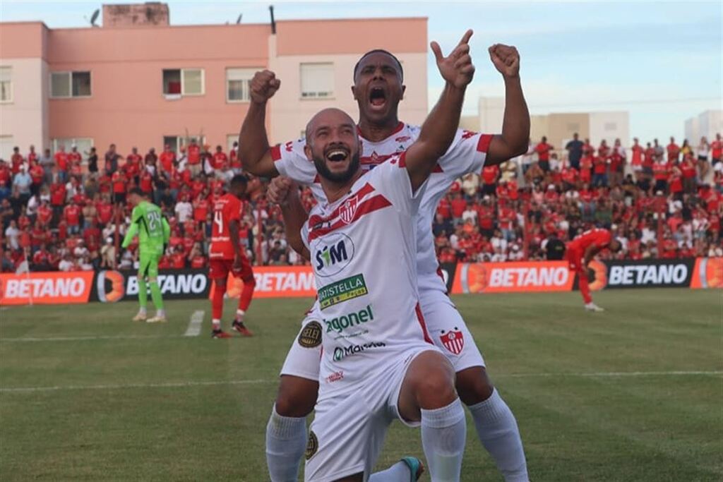 título imagem Centroavante que jogará Divisão de Acesso pelo Inter-SM é um dos artilheiros do Gauchão