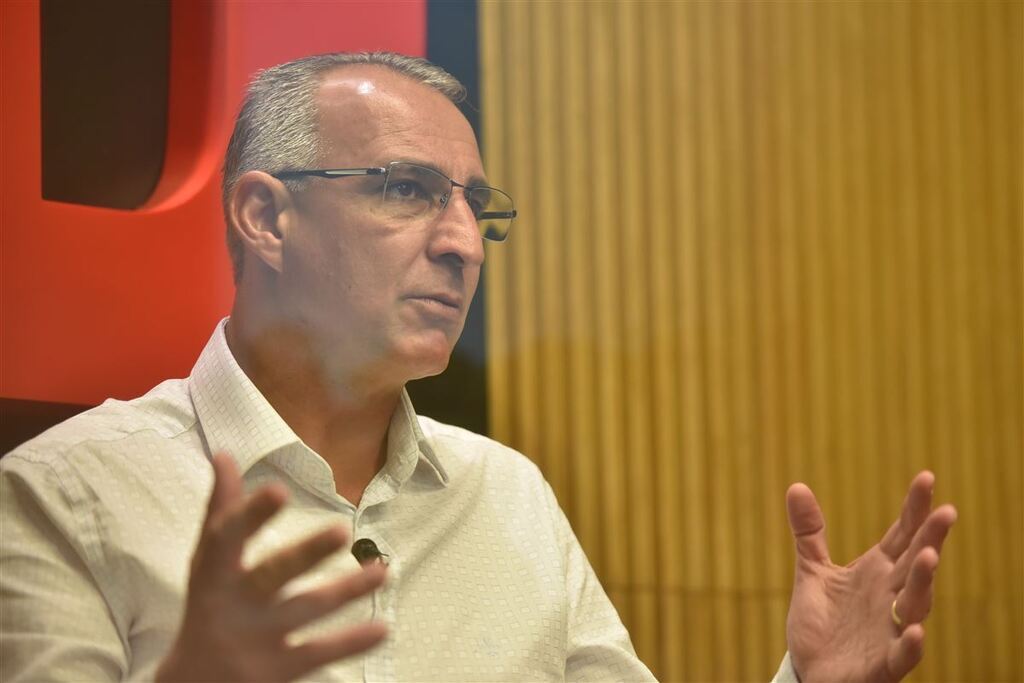 Eleição obrigará Pozzobom a mexer na equipe