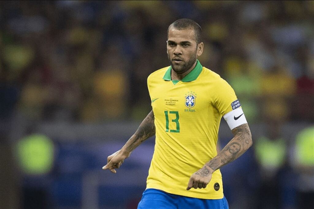 Julgamento de Daniel Alves começa nesta segunda-feira na Espanha; pena pode chegar a 12 anos de prisão