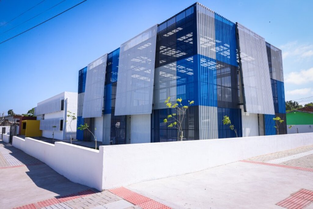 Obra de reconstrução da EMEF Ione Parcianello, no Bairro Tomazetti, entra na reta final