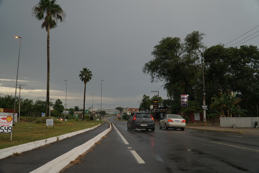Domingo é marcado por sensação de abafamento e pancadas de chuva em Santa Maria