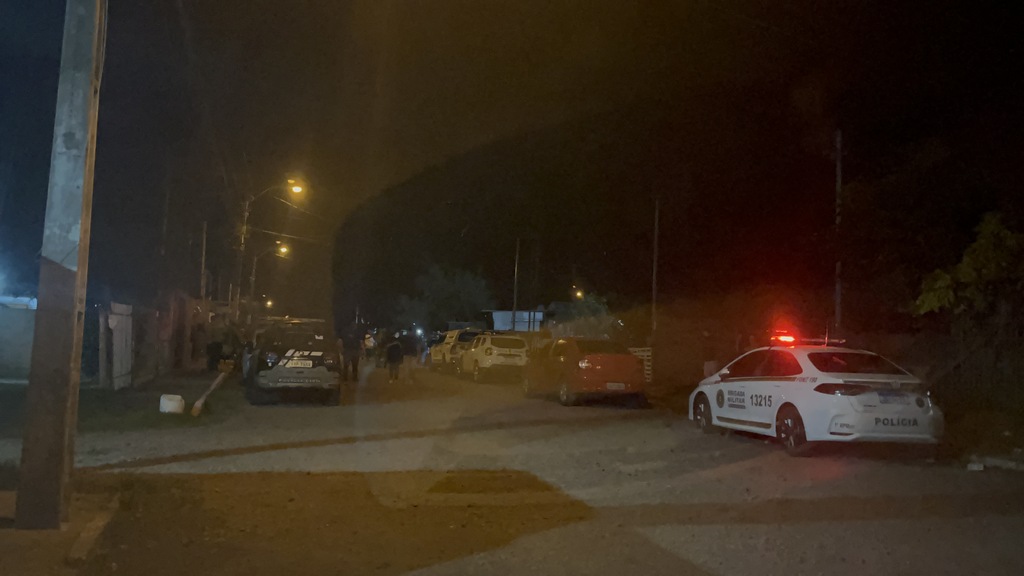 Galeria de imagens: Herick Moreira Rodrigues, 22 anos foi morto na Vila Arco-íris por volta das 23h45min de quarta-feira (14)