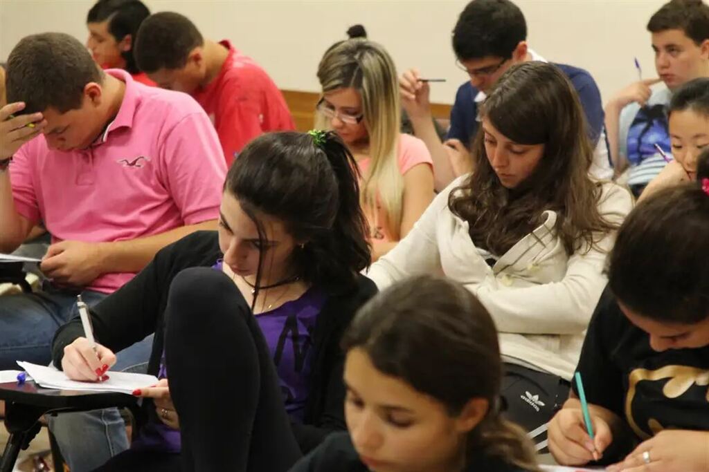 Governo lança Fies Social para estudantes de baixa renda