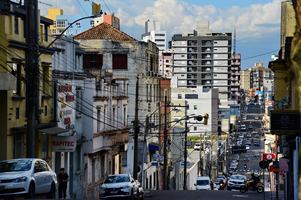 Trecho da Rua Serafim Valandro terá bloqueio total na tarde deste sábado em Santa Maria; confira
