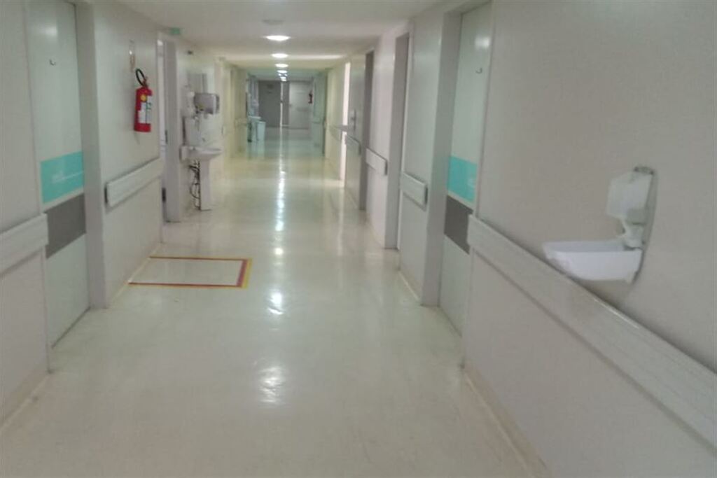 título imagem Grupo de hospitais e entidades representativas da saúde pedem suspensão do novo modelo de remuneração do IPE