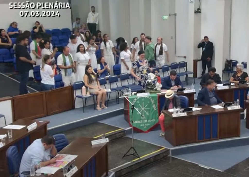 Procissão de São Jorge, combate ao racismo e tributo ao xis na pauta do Legislativo santa-mariense