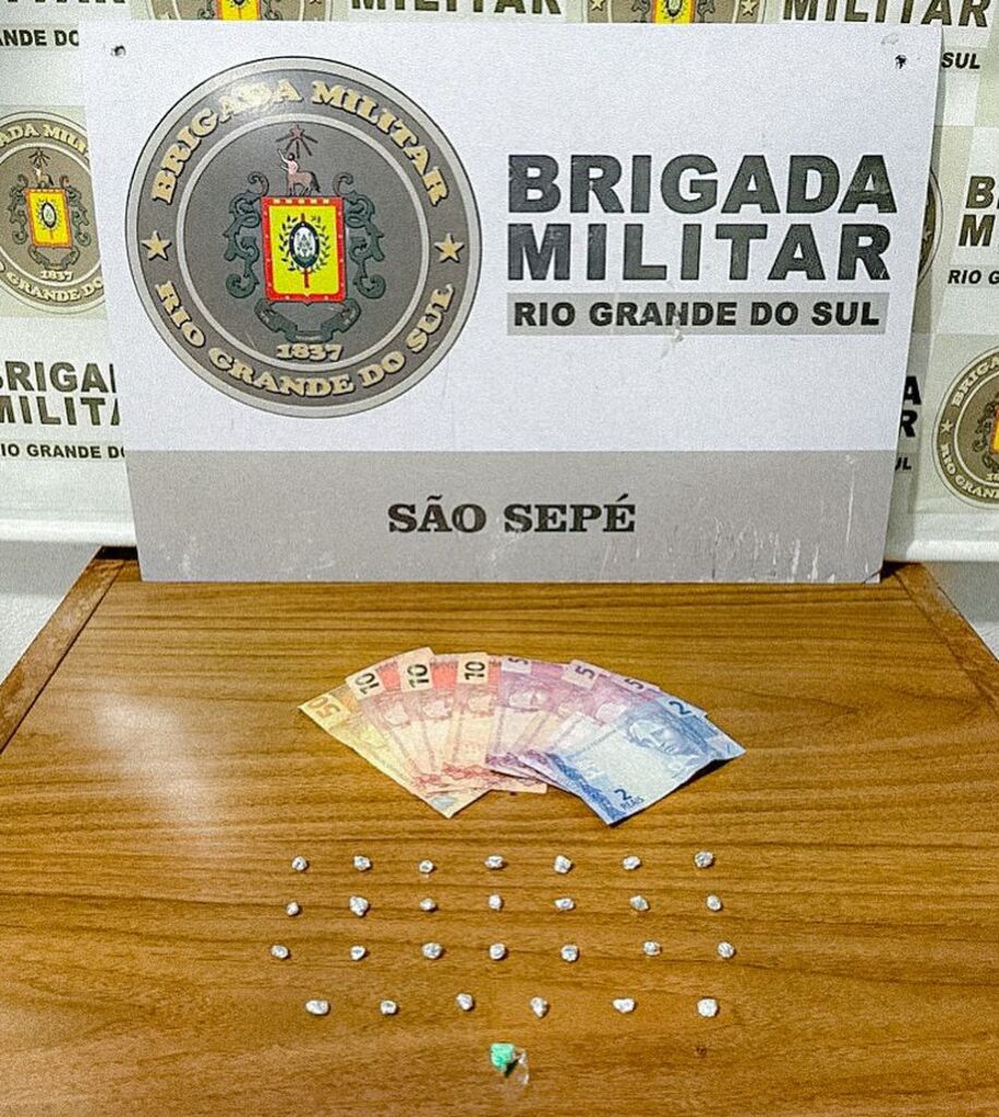 Jovem é preso com 27 pedras de crack em cidade da região