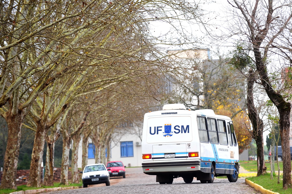 Depois de quatro anos, ônibus interno do campus da UFSM volta a funcionar; saiba mais