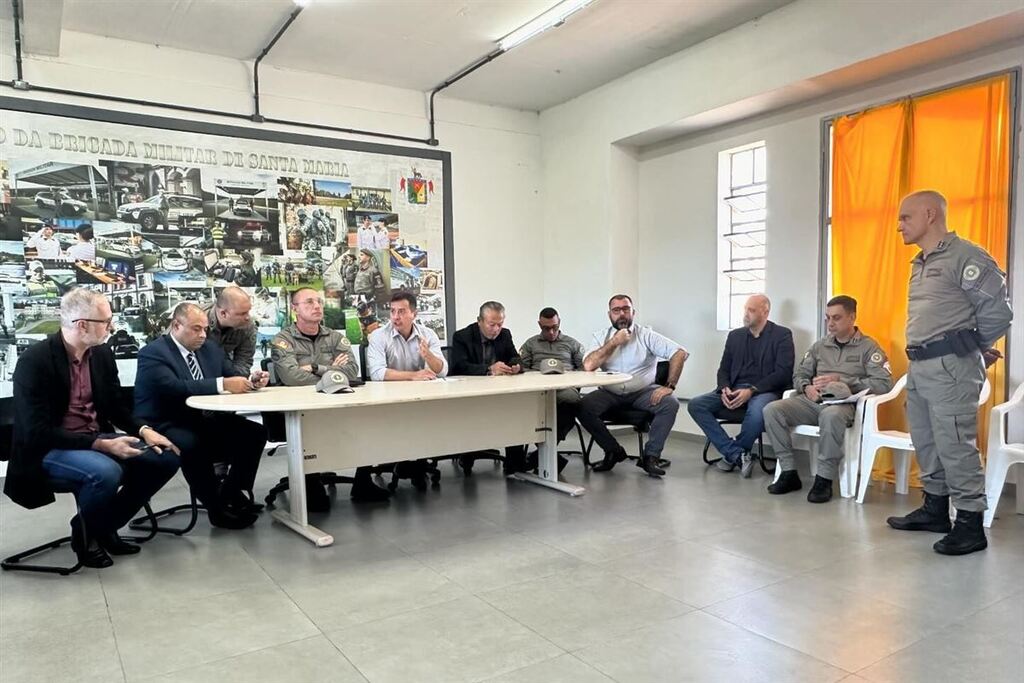 Foto: Brigada Militar - Estratégias de segurança na Região Central foram reforçadas durante reunião entre Comando-Geral da BM, secretário de Segurança, Polícia Civil e demais autoridades