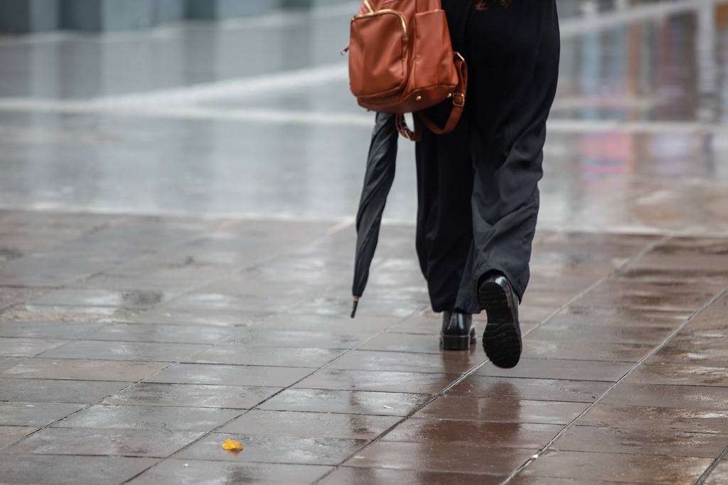 título imagem Após dias de calor intenso, último fim de semana do verão será marcado por chuva e queda de temperatura na Região Central
