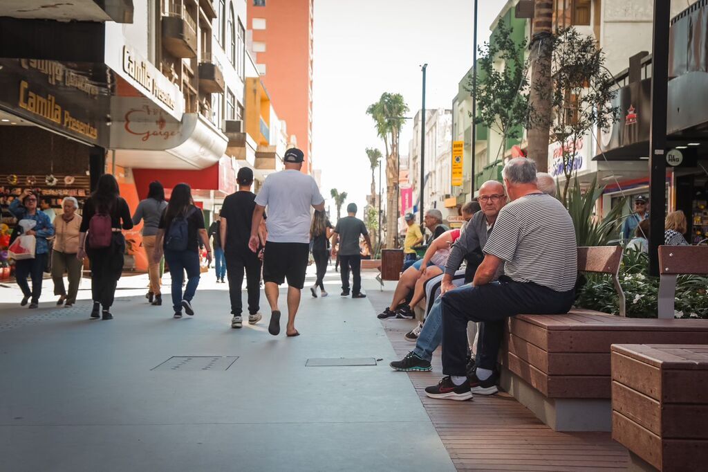 Jovem de 24 anos é denunciado por importunar mulheres no Calçadão de Santa Maria