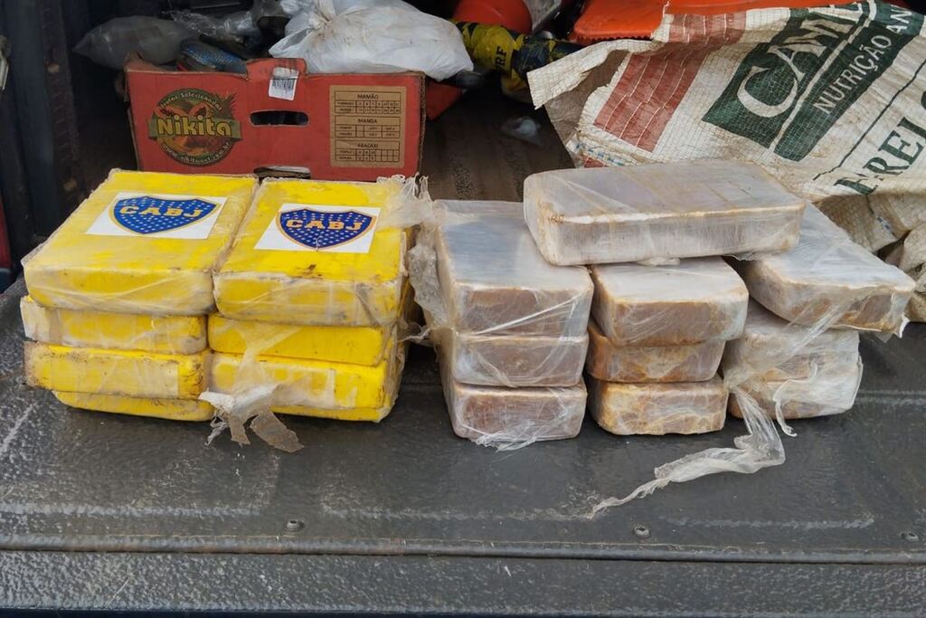 título imagem Jovem é preso com quase 20 kg de drogas na BR-287