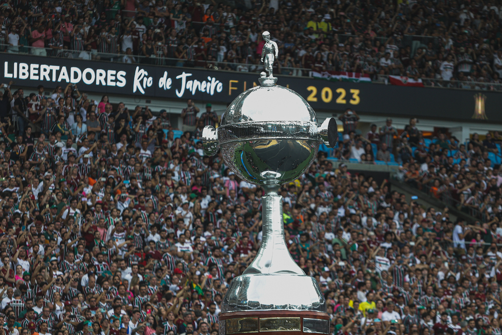 Conmebol realiza sorteio da fase de grupos da Libertadores e da Sul-Americana nesta segunda-feira Conmebol realiza sorteio da fase de grupos da Libertadores e da Sul-Americana nesta segunda-feira