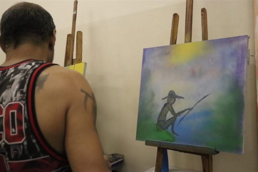 Foto: Susepe - O projeto visa não apenas oferecer uma atividade criativa aos detentos, mas também proporcionar uma jornada de reabilitação e reflexão pessoal