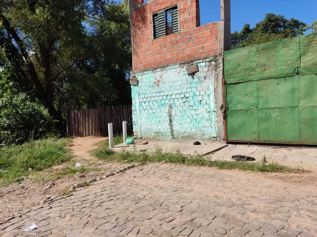 título imagem Homem é morto a facadas em frente a recicladora, e Santa Maria chega a 24 homicídios neste ano