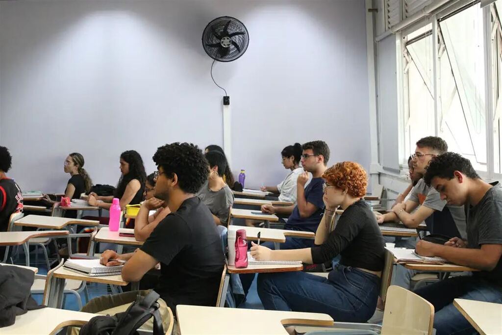 Um mês para o Concurso Público Nacional: veja os horários das provas