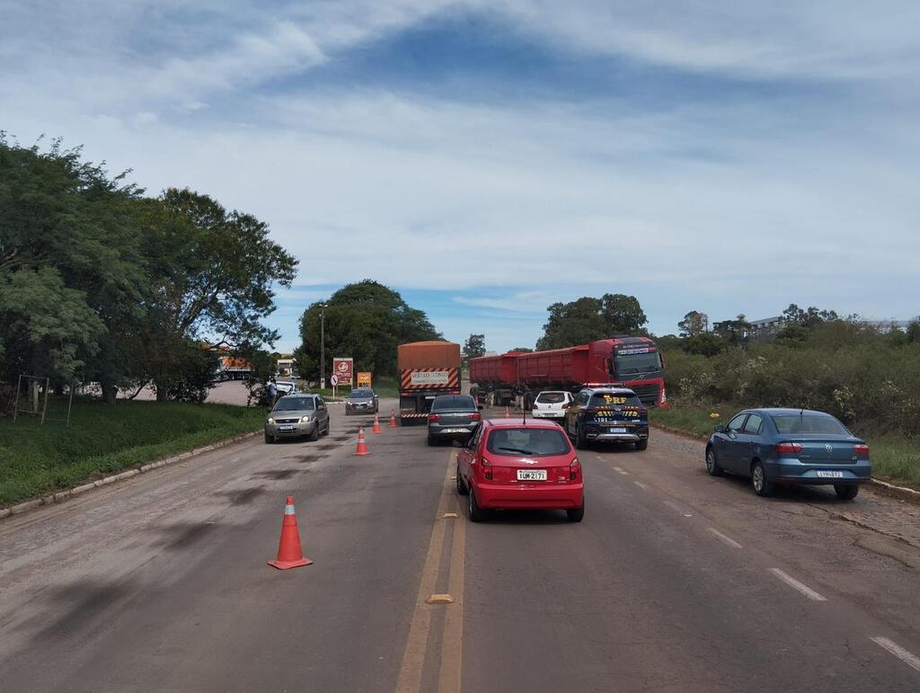 Quatro pessoas ficam feridas em acidente na BR-158, em Júlio de Castilhos