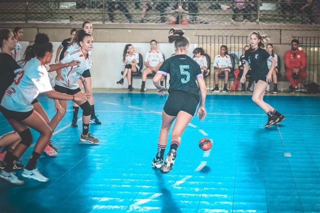 Taça Sul de Handebol Feminino Infantil começa nesta terça em Santa Maria