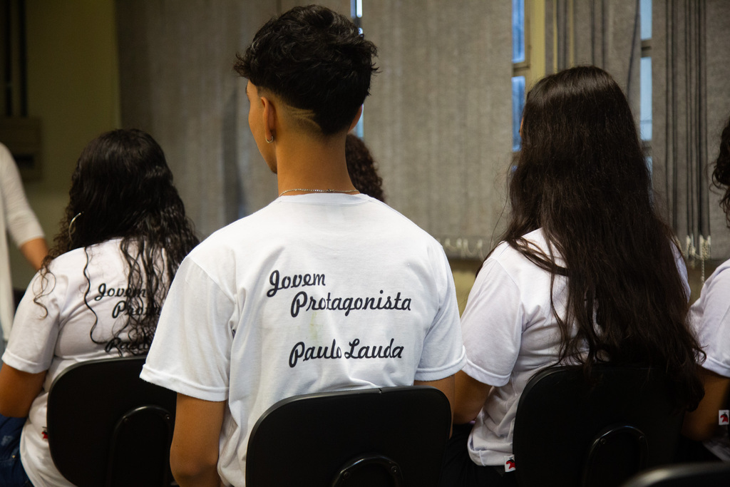 Fotos: Beto Albert - O jovem protagonista é uma proposta dentro do modelo: alunos que fazem o meio de campo entre direção e alunos.
