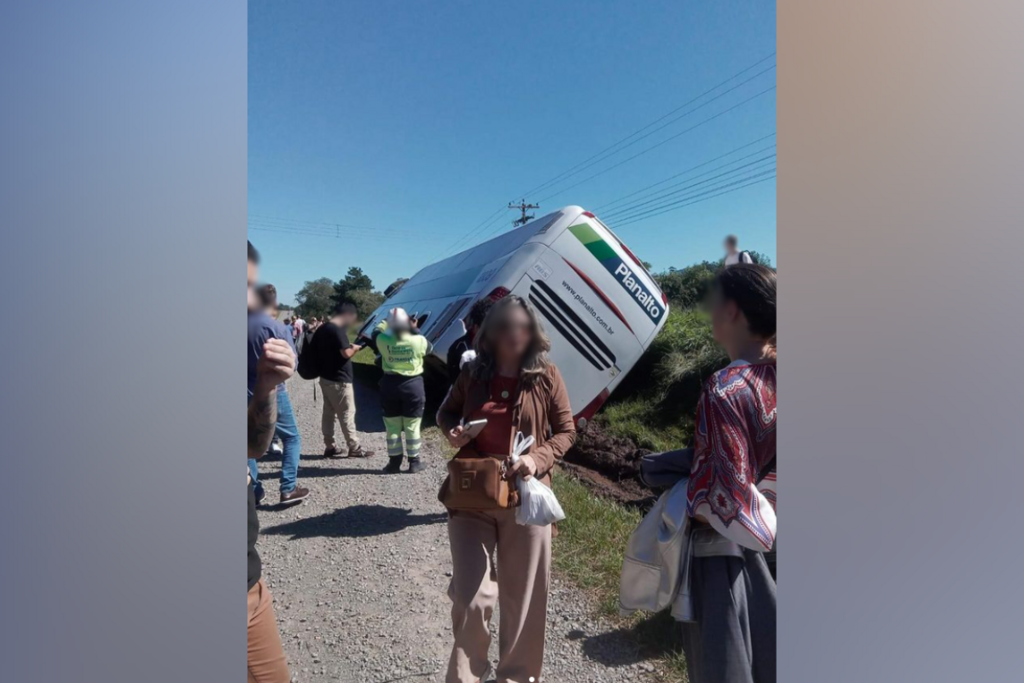 Ônibus da Planalto tomba na RSC-287