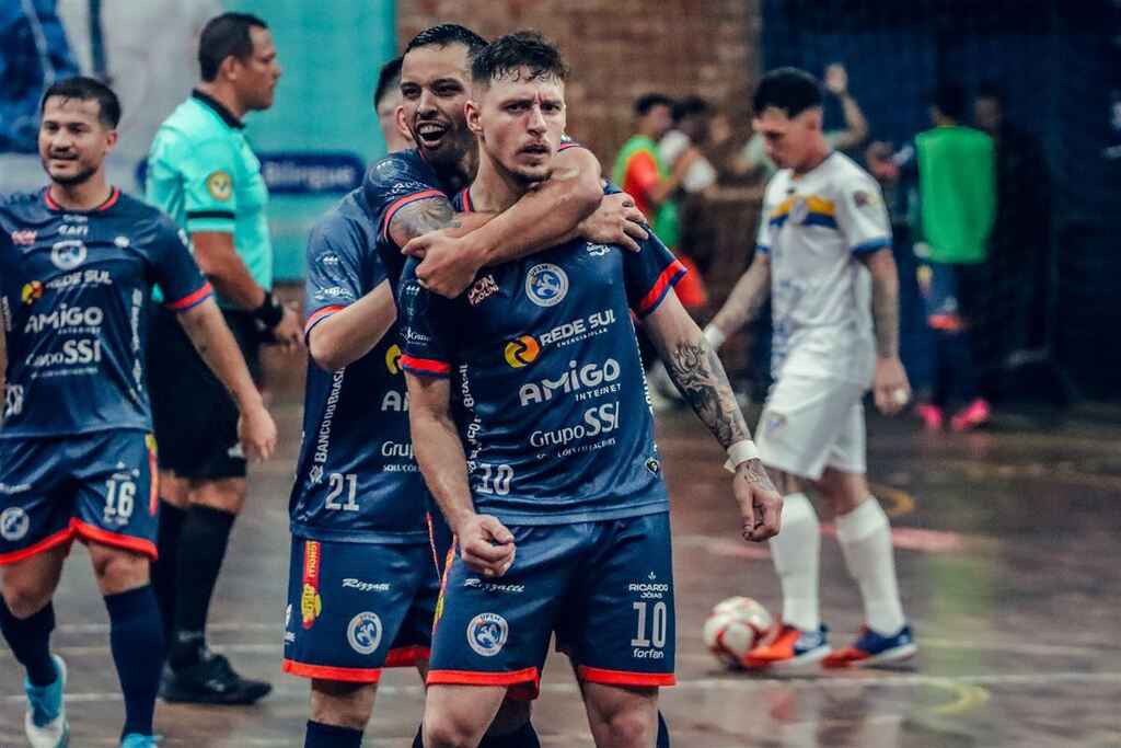 título imagem UFSM Futsal bate a SER Triunfo e chega a segunda vitória na Série Ouro 2024