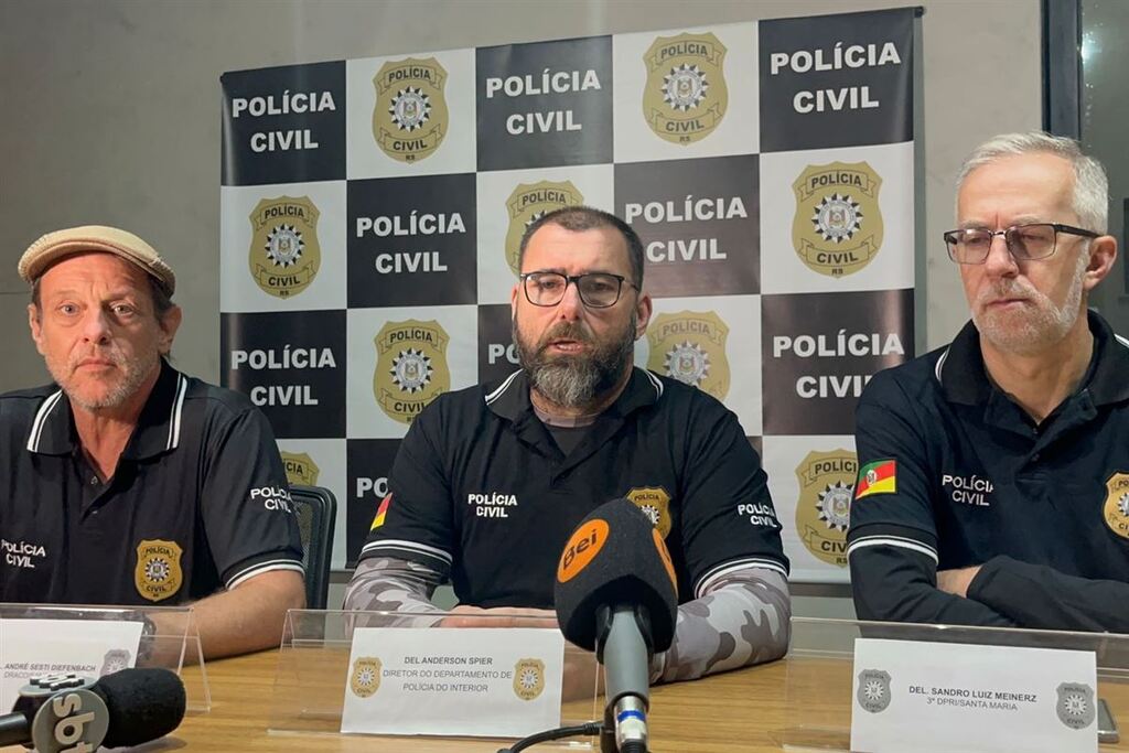 Galeria de imagens: Delegados André Diefenbach (E), Anderson Spier (Centro) e Sandro Meinerz (D)