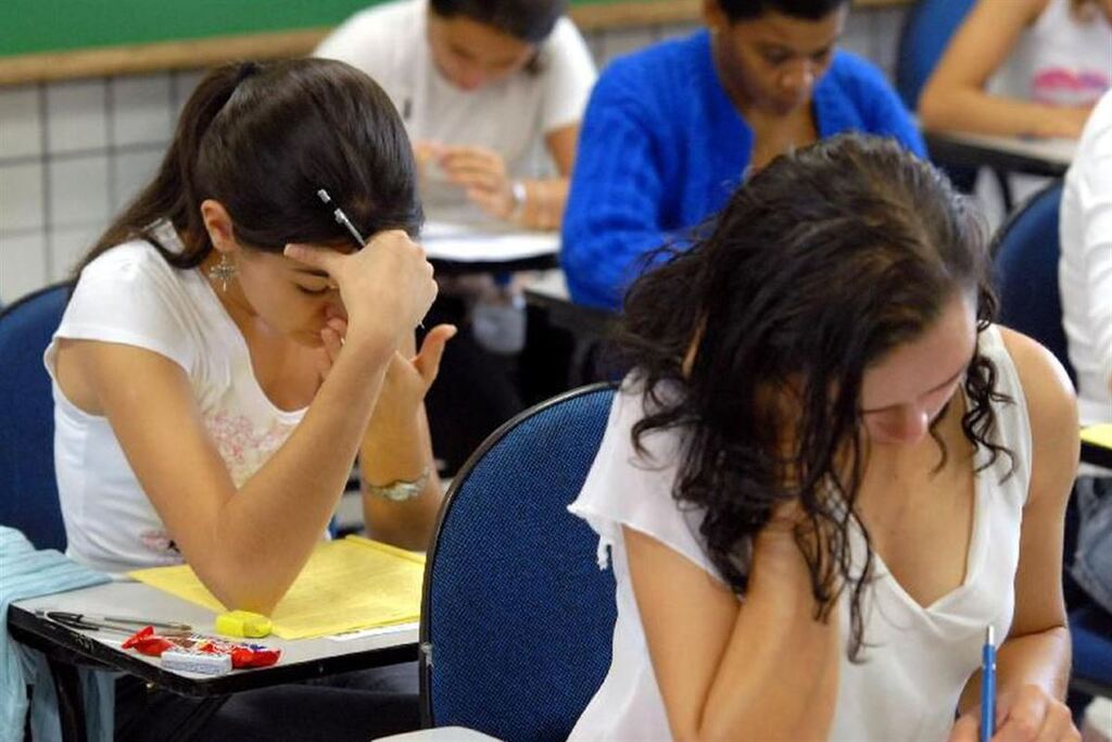 título imagem Inscrições para o Encceja começam nesta segunda-feira