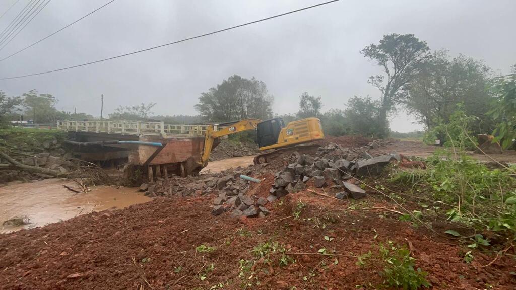 título imagem Ponte que liga Santa Maria e distrito de Arroio Grande começa a ser restaurada; confira a previsão de término da obra