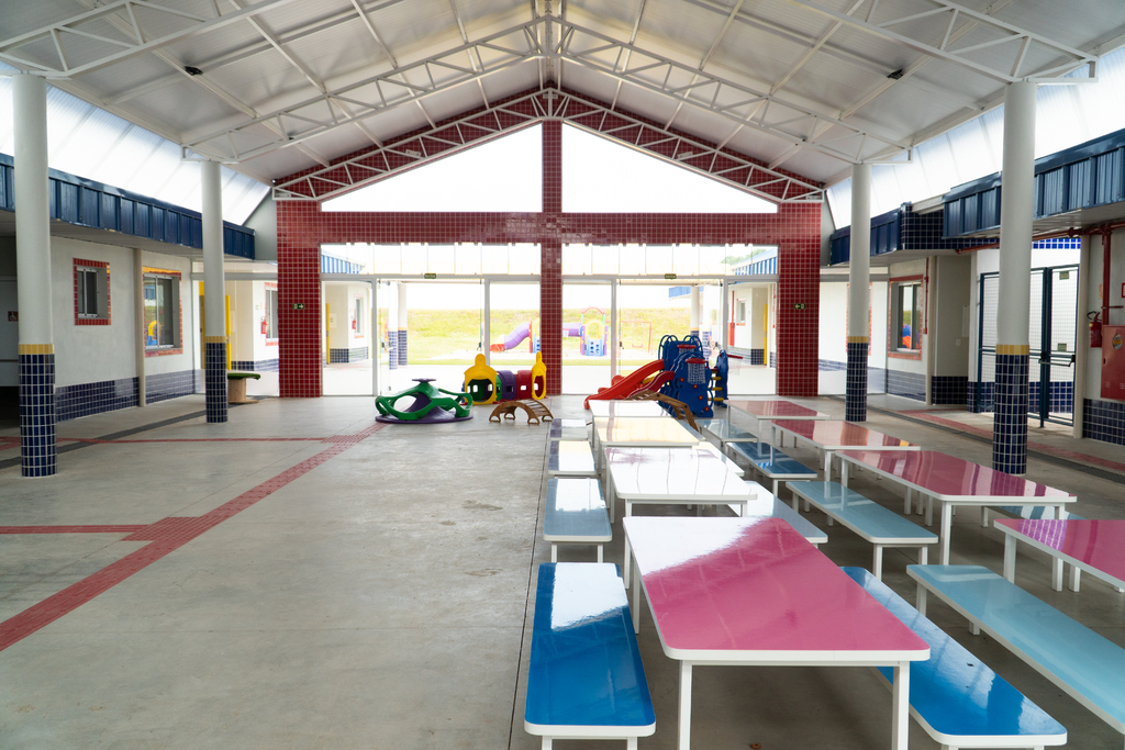 Pais e responsáveis devem contatar escolas da rede municipal para receber orientações sobre as aulas