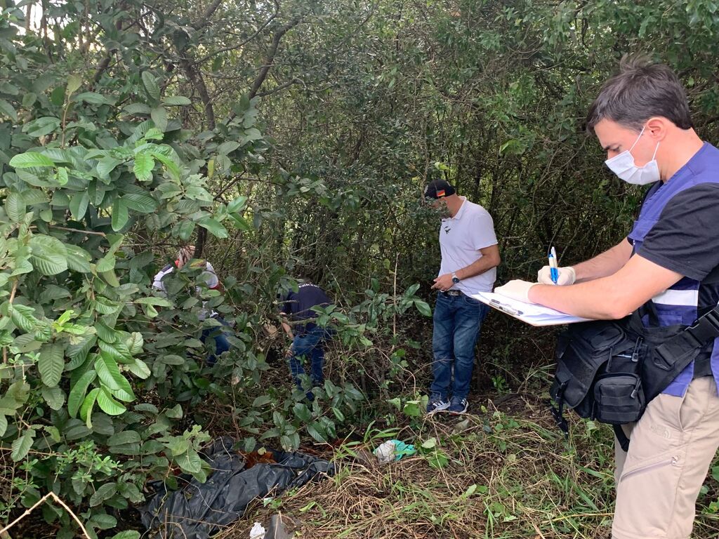 título imagem Restos mortais são localizados nas margens da BR-392, em Santa Maria