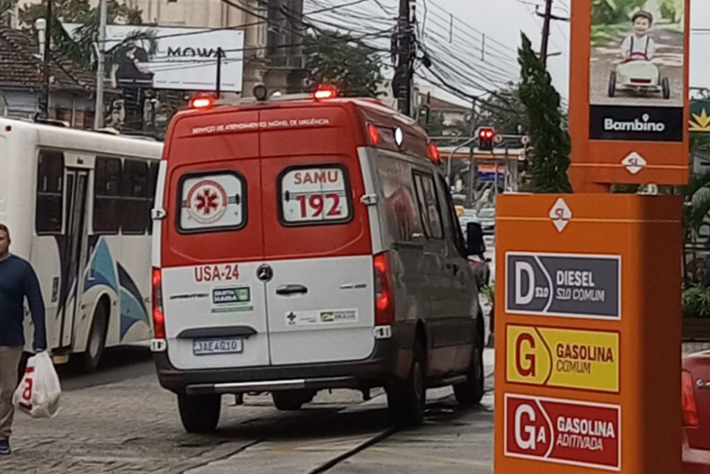 Colisão entre duas motos é registrada na Avenida Nossa Senhora das Dores em Santa Maria