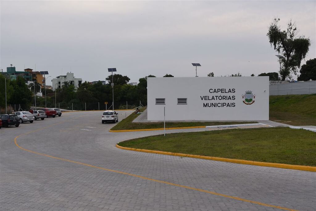 título imagem Jovem é agredida durante velório em Santa Maria e fratura o nariz