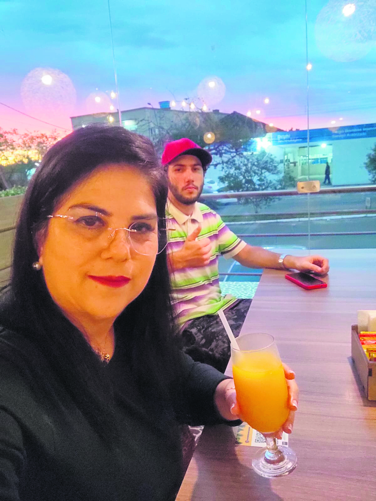 título imagem Debora Irineu Gasparetto: ‘Sou uma santa-mariense apaixonada por minha cidade’