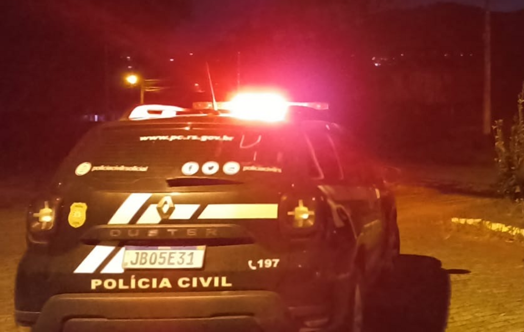 título imagem Homem é executado a tiros em Santa Maria, e cidade registra o 32º homicídio do ano