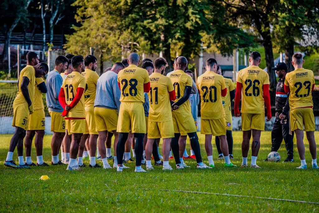 Inter-SM disputa jogo-treino contra o Avenida nesta terça-feira